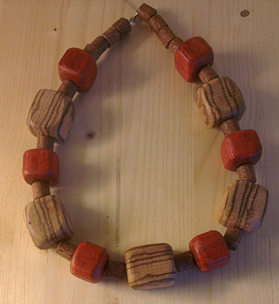 ketting uit hout